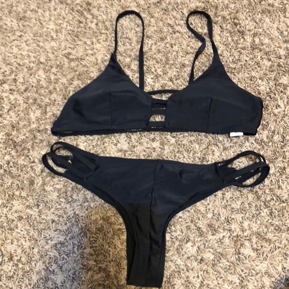Black thong bikini